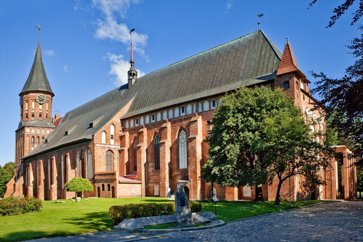 Калининград театральная 35