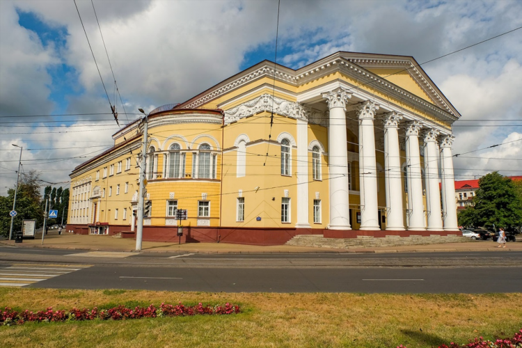 Купить билеты в драмтеатр калининград онлайн